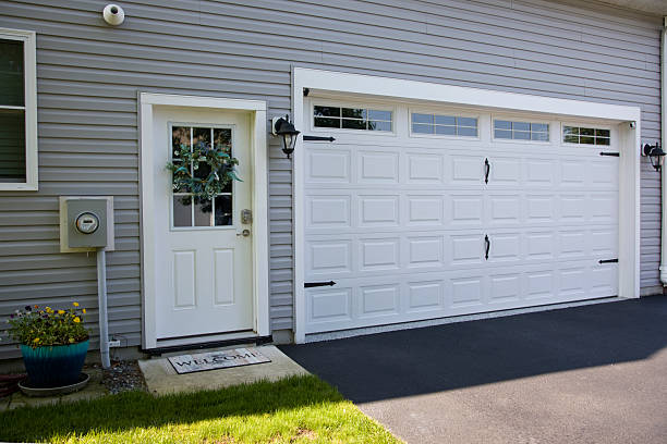 24/7 Emergency Garage Door Roller Replacement experts in Austin, TX